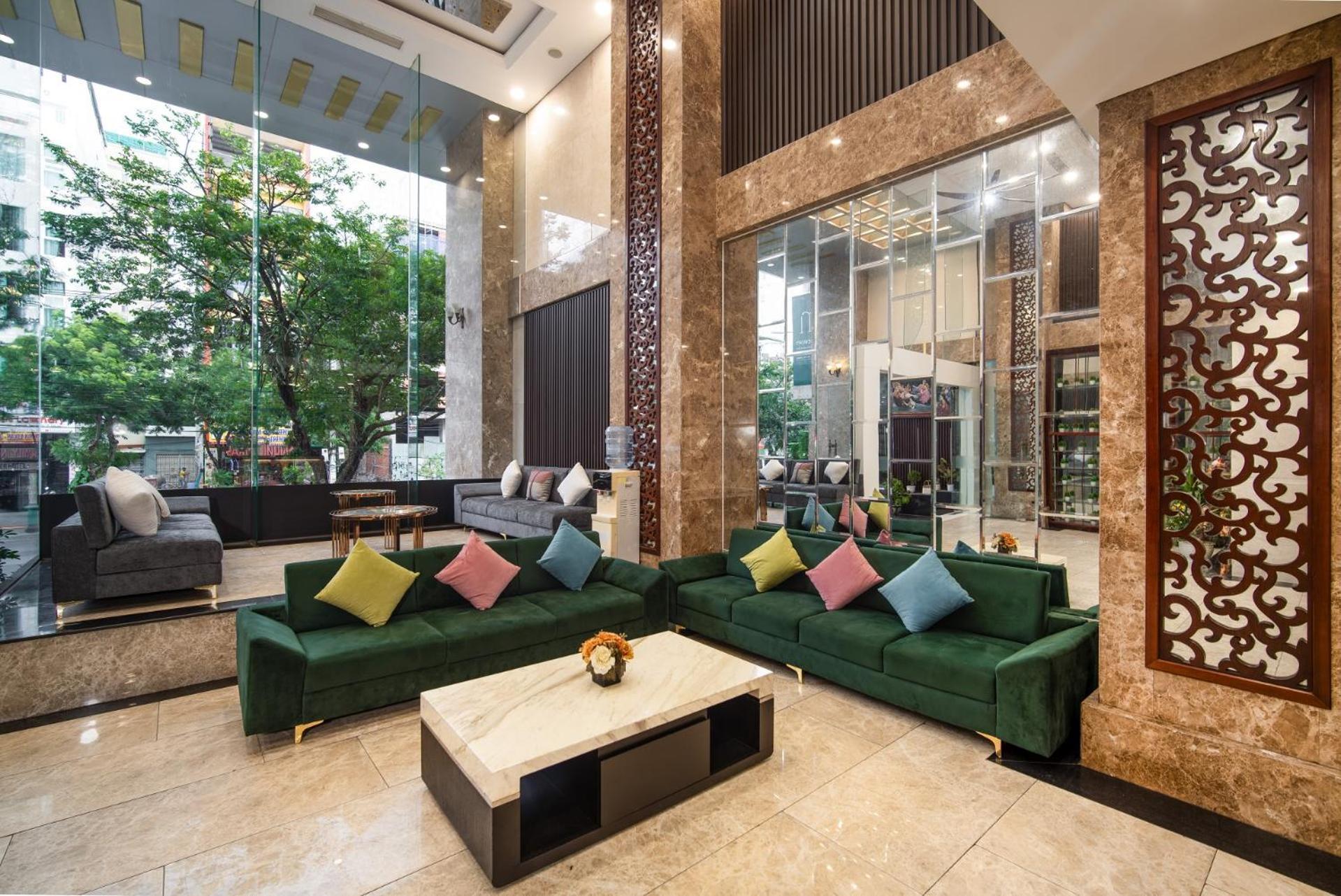 Crystal Hotel By Ha My Da Nang Exterior photo